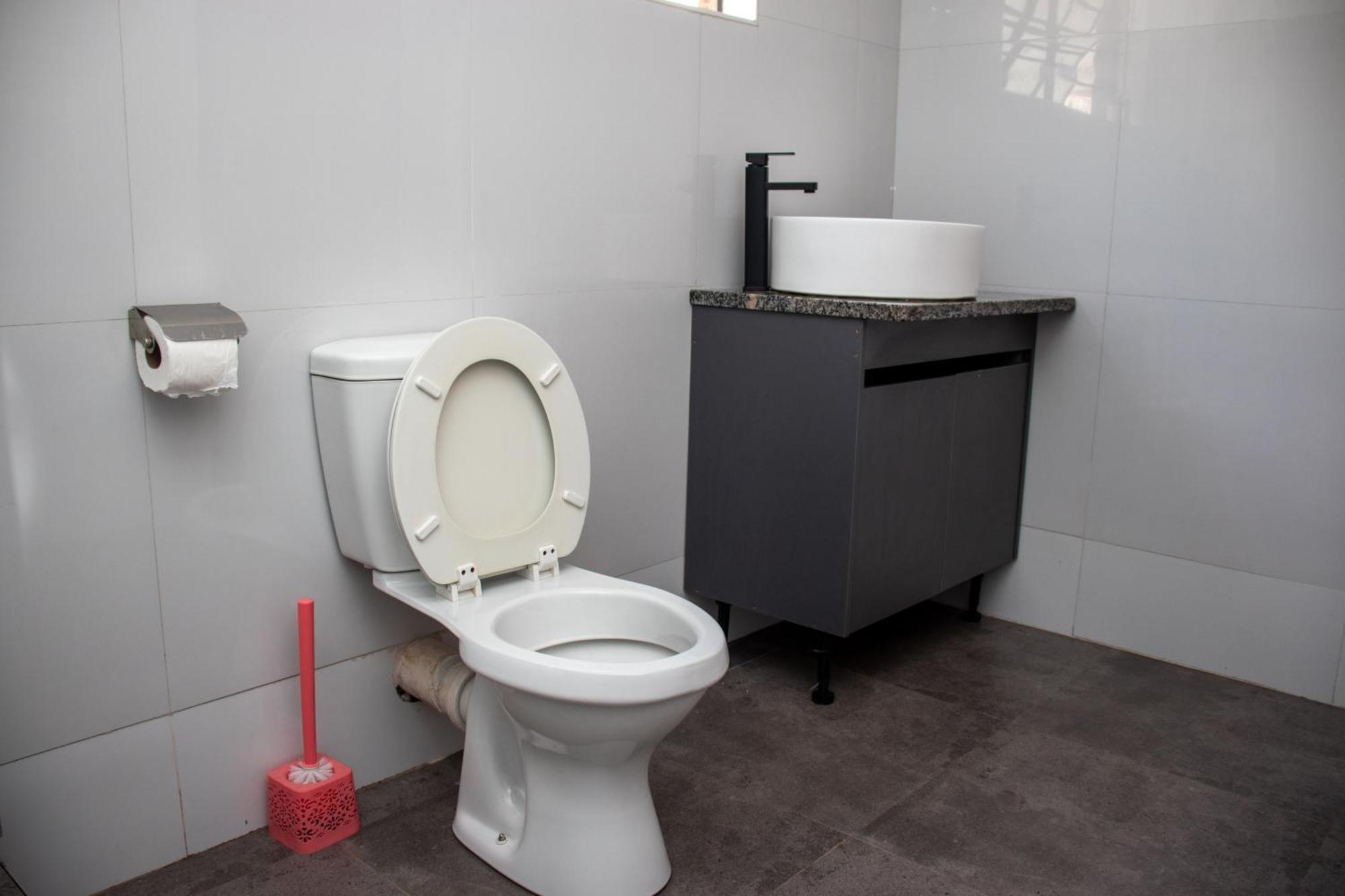 Lowin Suites-One-Bed Apartments Лусака Экстерьер фото